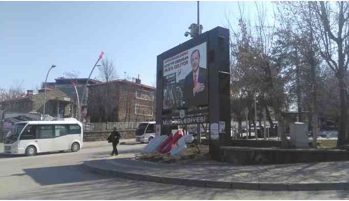 AKP'li belediye YSK'nin kararını dinlemedi