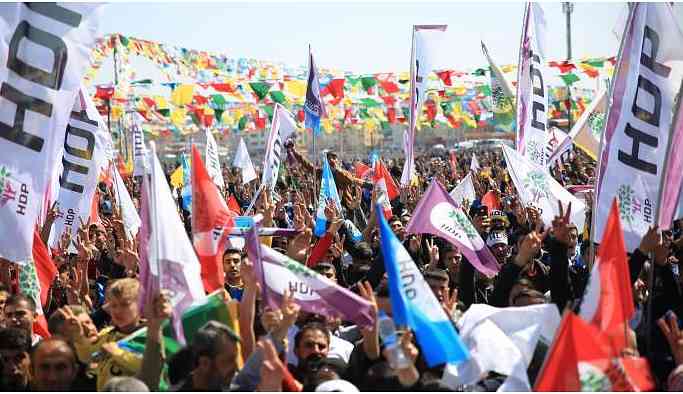 Batman’da Newroz alanı doldu taştı
