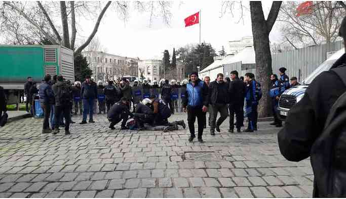 Beyazıt ve Halepçe anmasına polis müdahalesi