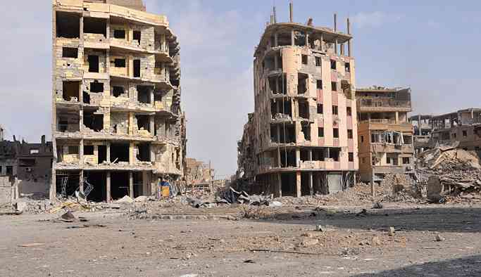 Deyr ez Zor'da patlama: Ölü ve yaralılar var