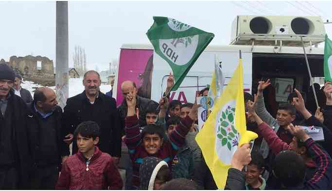 HDP adayları halka buluşmaya devam ediyor