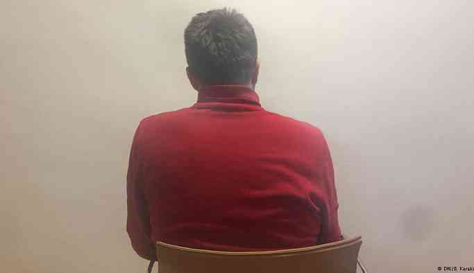 İhraç edilen polis: "Özel hayatım olamayacaksa niye yaşıyorum?"