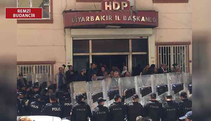 Diyarbakır HDP İl Binası polis ablukasında