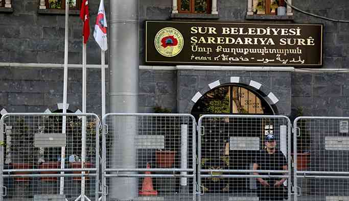 Kayyum borçta kendini aştı