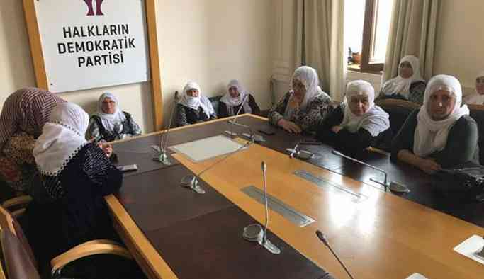 Annelerin Meclis'teki bekleyişi üçüncü gününde