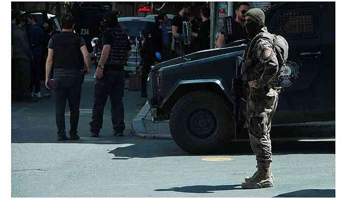 İdil Kültür Merkezi’ne polis operasyonu