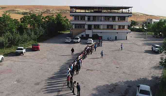 300 torun, 56 çocuk 'Hamo Ağa'nın bayramını kutladı