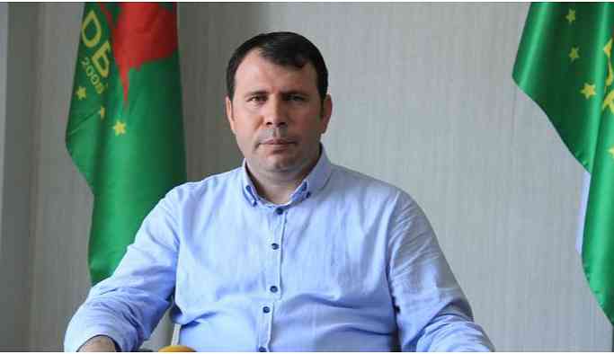 Arslan: Öcalan halklara karşı duyduğu sorumluluk gereği barışı ve çözümü gündeme getiriyor