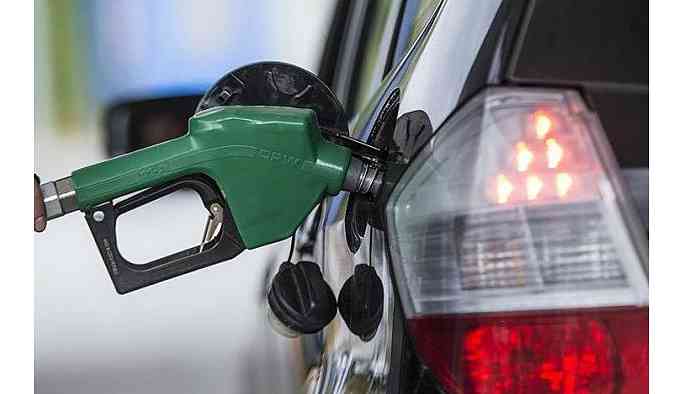 Benzine yine zam...