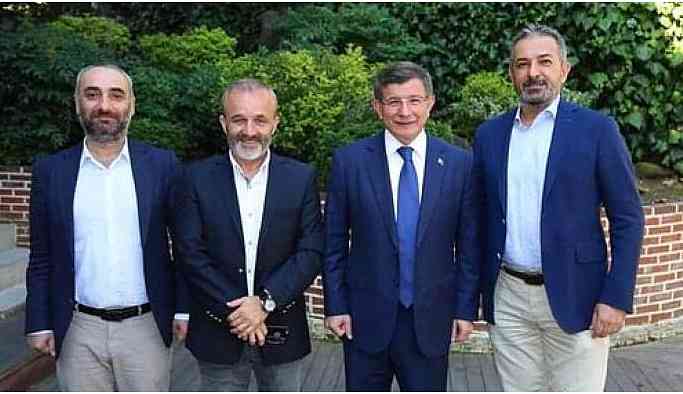Davutoğlu'nu konuk almaları sonrası programları yayından kaldırıldı