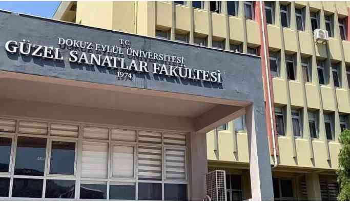 DEÜ’de 5 akademisyen görevden alındı