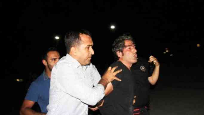 Grup Yorum konserinin yasaklanmasını protesto eden gruba müdahale
