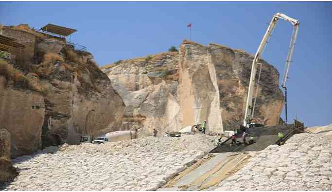 Hasankeyf'te Küçük Saray yıkım tehlikesi altında