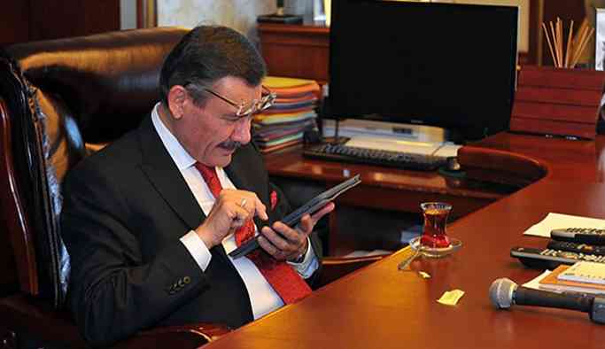 Melih Gökçek'ten 'Suriyelileri silahlandırma' çağrısı