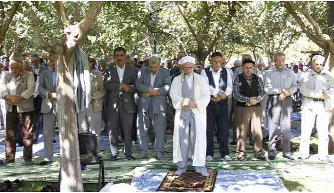 Sivil cuma namazı kıldıran imama 6 yıl 3 ay hapis
