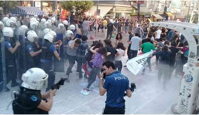 Suruç anmasına müdahale: HDP'li vekil hastaneye kaldırıldı