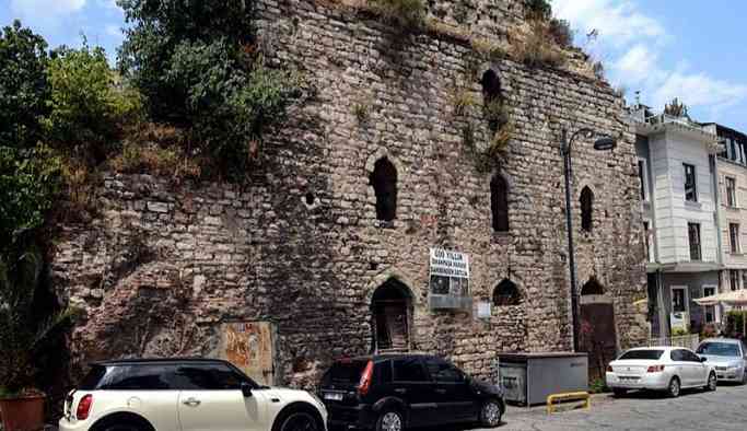 550 yıllık tarihi hamam 3.5 milyon dolara satışa çıkarıldı