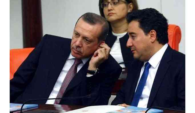 Babacan hakkında suç duyurusunda bulunan isim ödüllendirildi