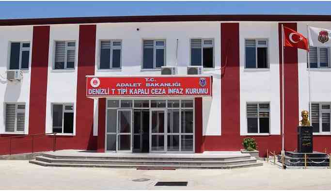Cezaevi’nde Kürtçe konuşana fotoğraf yok!