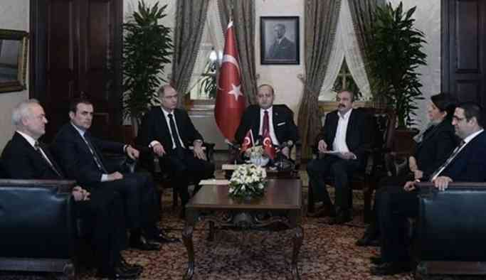 Kimin nereye oturacağını Erdoğan A4 kağıda çizdi!