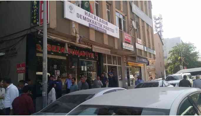 Sıcak Haber... HDP eşbaşkanları tutuklandı