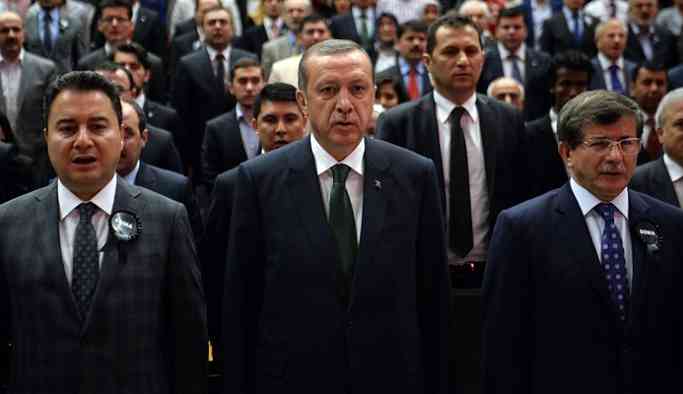 AKP’de köprüler yıkıldı