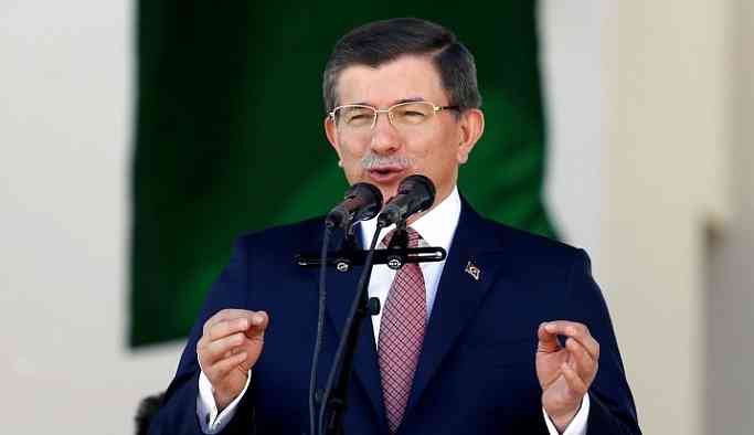HDP önündeki annelere Davutoğlu'ndan telefon