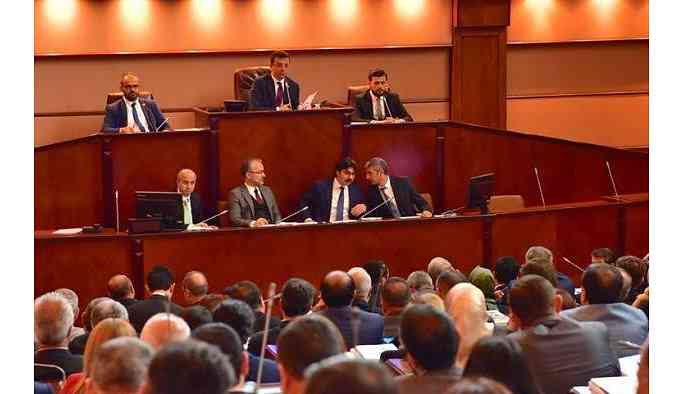 İBB Meclisinde araç israfı tartışması