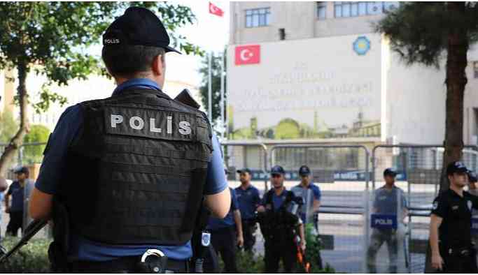 Kayyum 141 lise öğrencisinin zorunlu stajını iptal etti