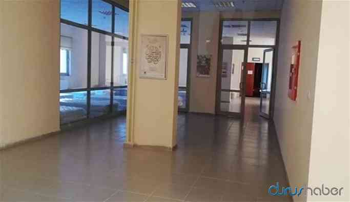 Devlet yurdunda öğrenciler mescid, bodrum ve spor salonunda yatacak