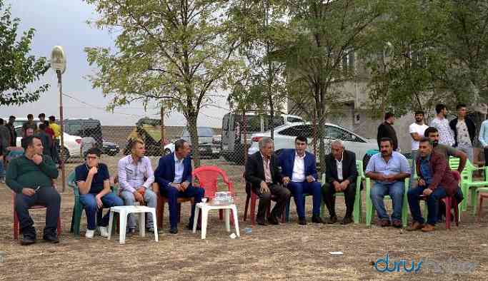 HDP önünde eylemi başlatan anne oğlunu evlendirdi