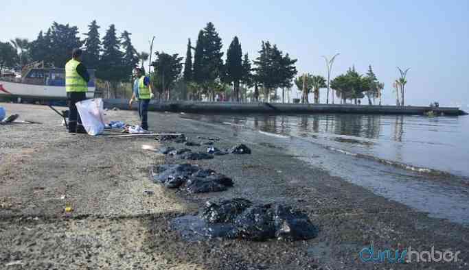 Petrol sızıntısı sahil kirliliğine neden oldu