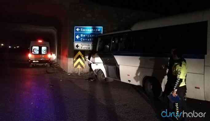 Soma'da madencileri taşıyan midibüs ile kamyon çarpıştı: 26 yaralı