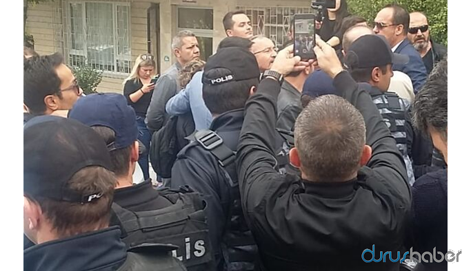 Polis HDP Genel Merkezi'ni ablukaya aldı