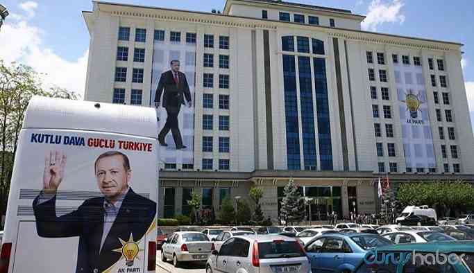 AKP’de görevden almaya tepki: 50 istifa