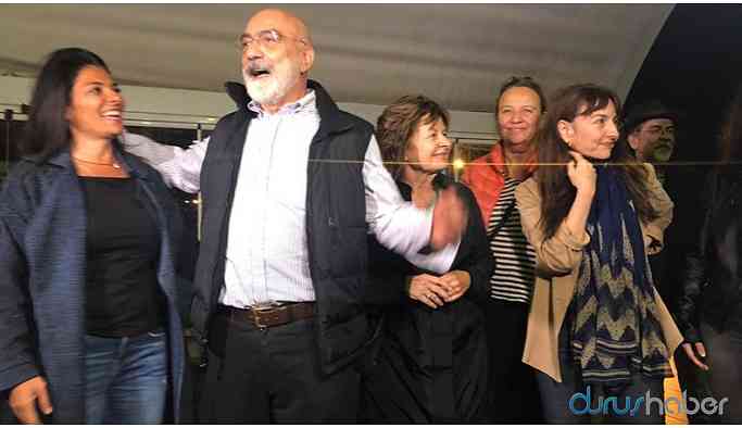 Altan ve Ilıcak cezaevinden çıktı