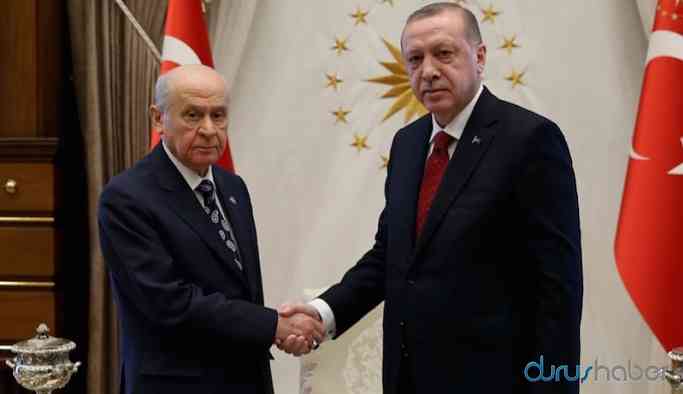 AKP’nin oyu MHP’ye kayıyor; Davutoğlu radikalleri çekebilir