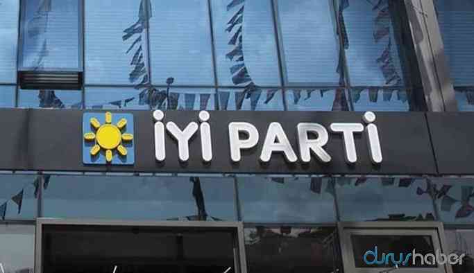 İYİ Parti'de 35 kişi görevinden istifa etti