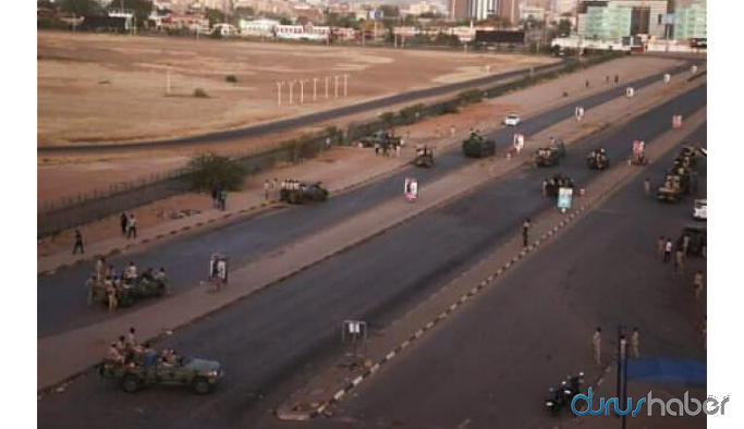Sudan'da darbe girişimi, THY uçağı geri döndü