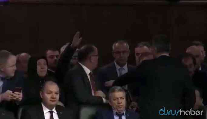 AKP grup toplantısında Erdoğan'a 'çocuğum aç' diyen kişi gözaltına alındı