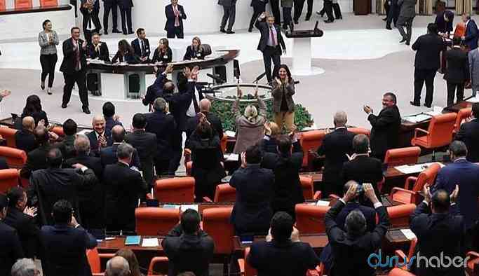 Meclis'te HDP ve AKP grubu arasında kavga!