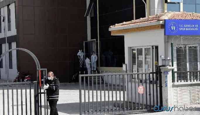 Bakan Kasapoğlu yurtlarda karantinada olan kişi sayısını açıkladı