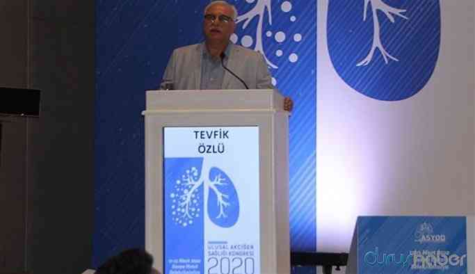 Bilim Kurulu Üyesi: "Evde TV izlemek, yoğun bakımda tavanı izlemekten iyidir"