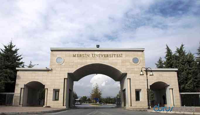 İstiklal Marşı'na eşlik etmeyen üniversite öğrencilerine soruşturma