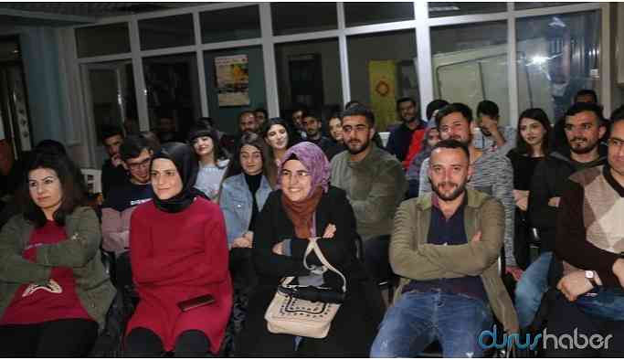 Kürtçe stand-up "Qirdik" sahnelendi