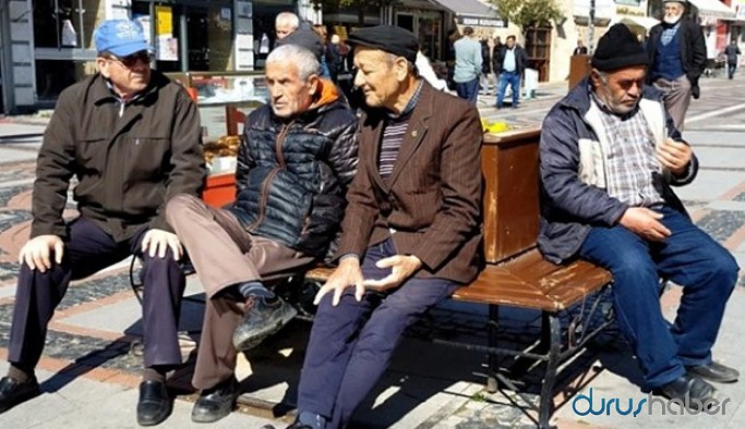 65 yaş üstüne sokağa çıkma izni geliyor
