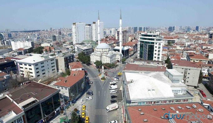İstanbul'da bazı meydan ve caddeler yayalara kapatıldı