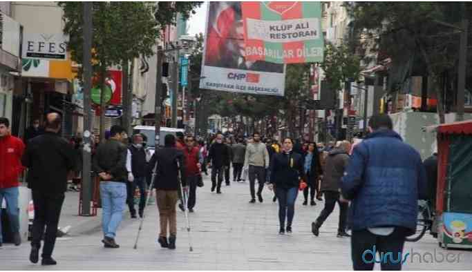 Karşıyaka Çarşısı'nın giriş çıkışları kapatıldı