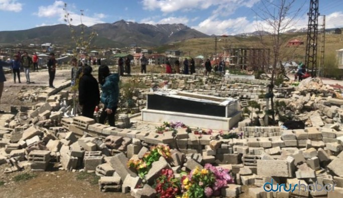Mezarlıklara saldırıya Hakkari Barosundan tepki