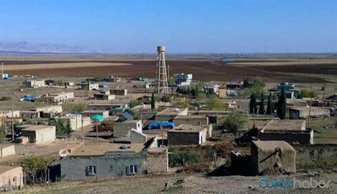 Susuz ve elektriksiz bırakılan yurttaşlar: Hayvanlarla aynı yerden su içiyoruz